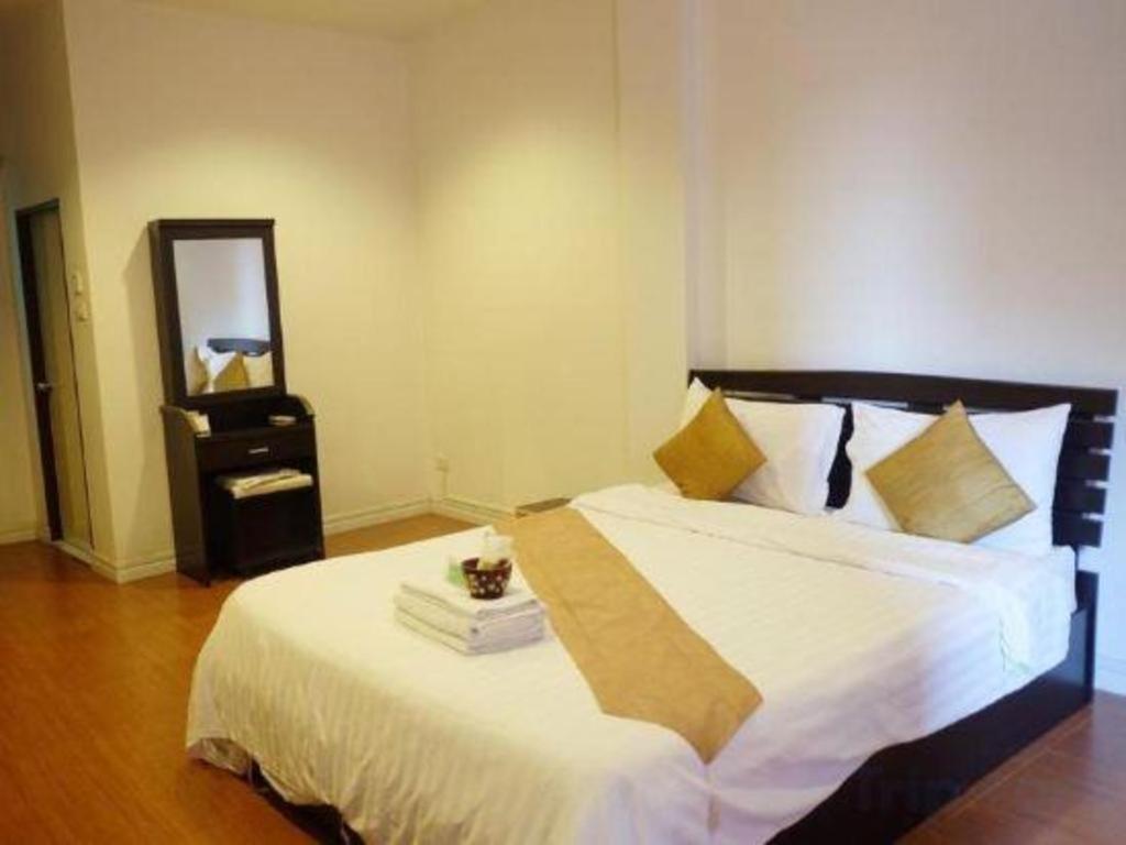Hotel Oyo 1089 Baan Boran Bangkok Zewnętrze zdjęcie