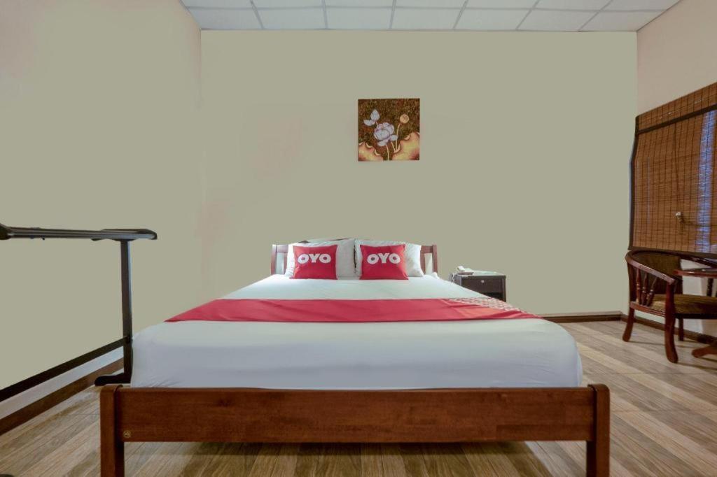 Hotel Oyo 1089 Baan Boran Bangkok Zewnętrze zdjęcie