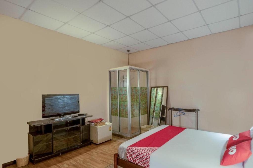 Hotel Oyo 1089 Baan Boran Bangkok Zewnętrze zdjęcie
