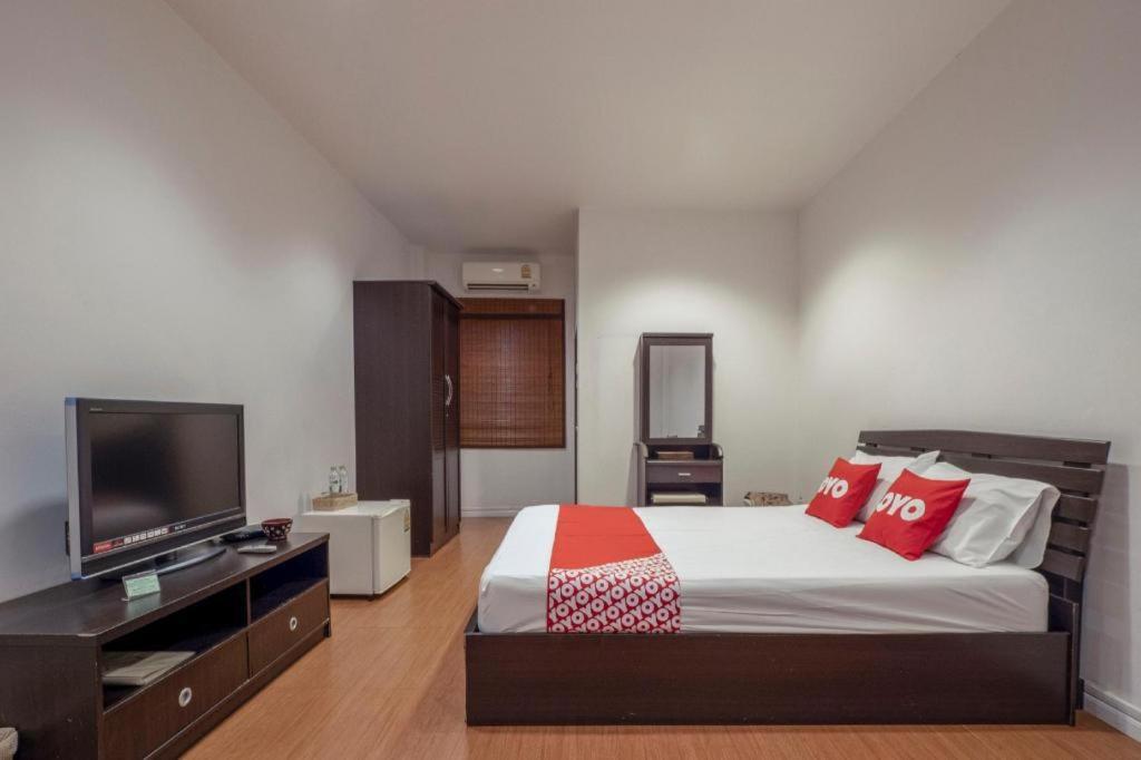 Hotel Oyo 1089 Baan Boran Bangkok Zewnętrze zdjęcie