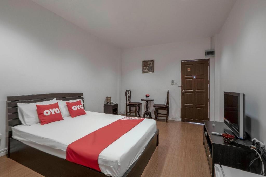Hotel Oyo 1089 Baan Boran Bangkok Zewnętrze zdjęcie