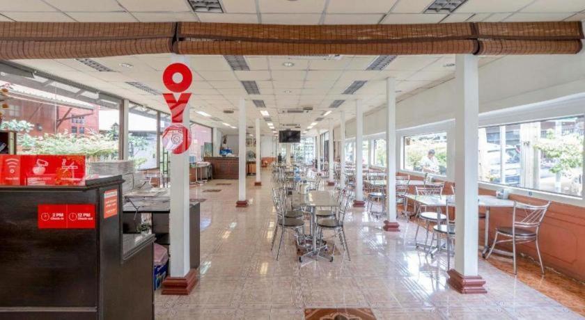 Hotel Oyo 1089 Baan Boran Bangkok Zewnętrze zdjęcie