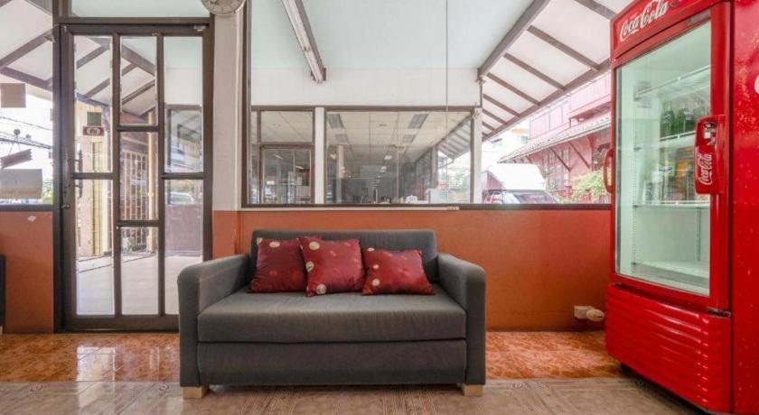 Hotel Oyo 1089 Baan Boran Bangkok Zewnętrze zdjęcie