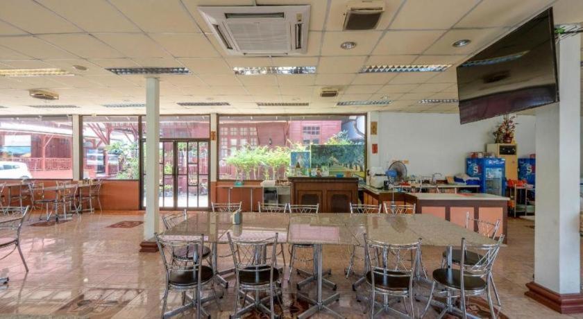 Hotel Oyo 1089 Baan Boran Bangkok Zewnętrze zdjęcie