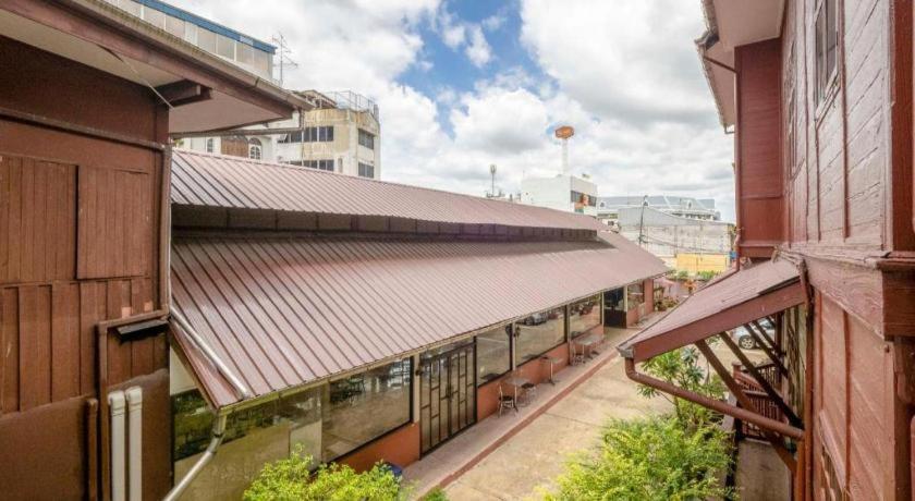 Hotel Oyo 1089 Baan Boran Bangkok Zewnętrze zdjęcie