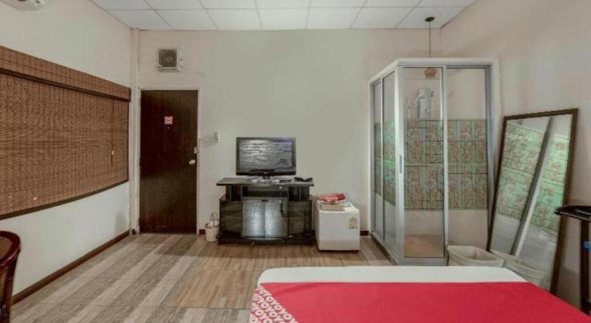 Hotel Oyo 1089 Baan Boran Bangkok Zewnętrze zdjęcie
