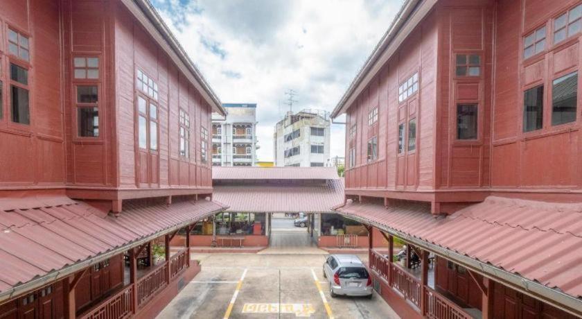 Hotel Oyo 1089 Baan Boran Bangkok Zewnętrze zdjęcie